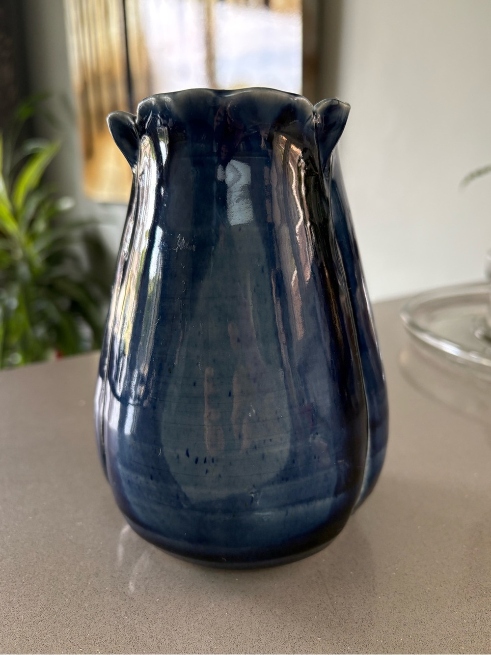 Stunning dependably blue glaze artisan vase made in Canada hand thrown 6” tall - Picture 2 of 6